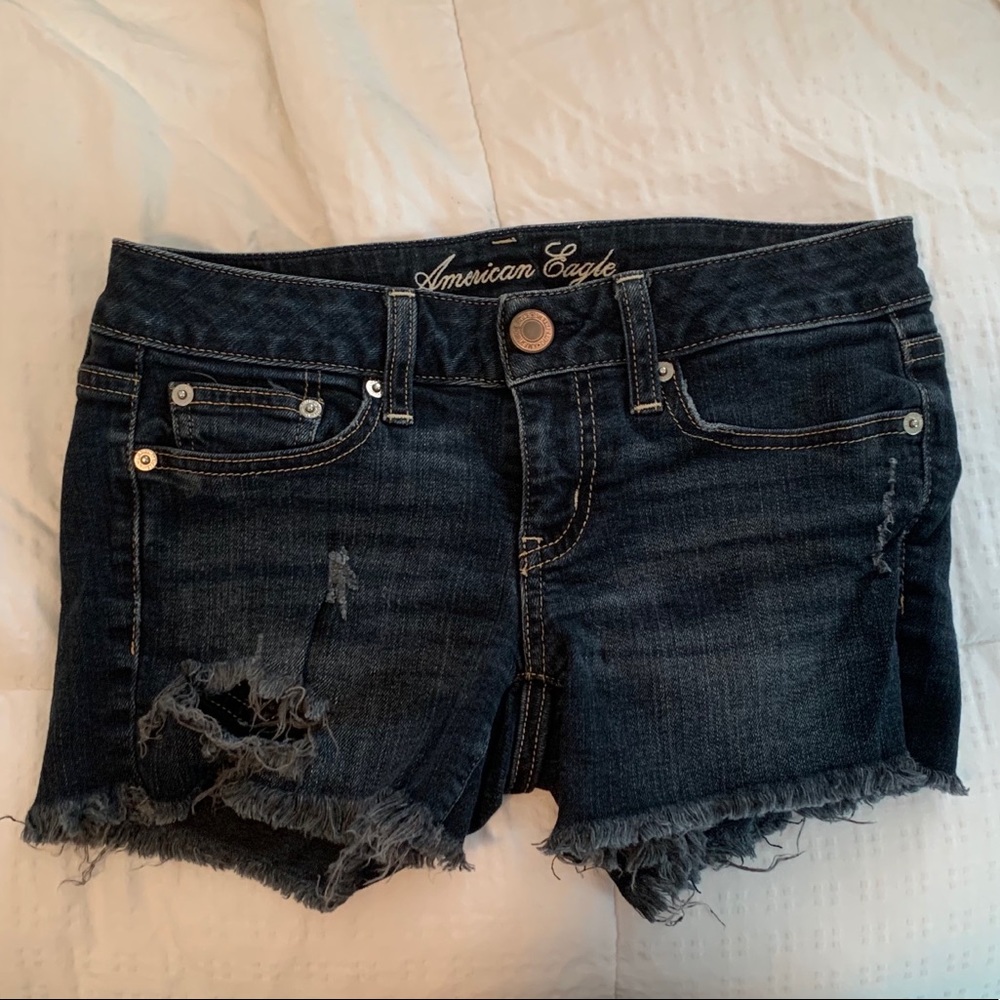 American eagle distressed dark wash cut off short